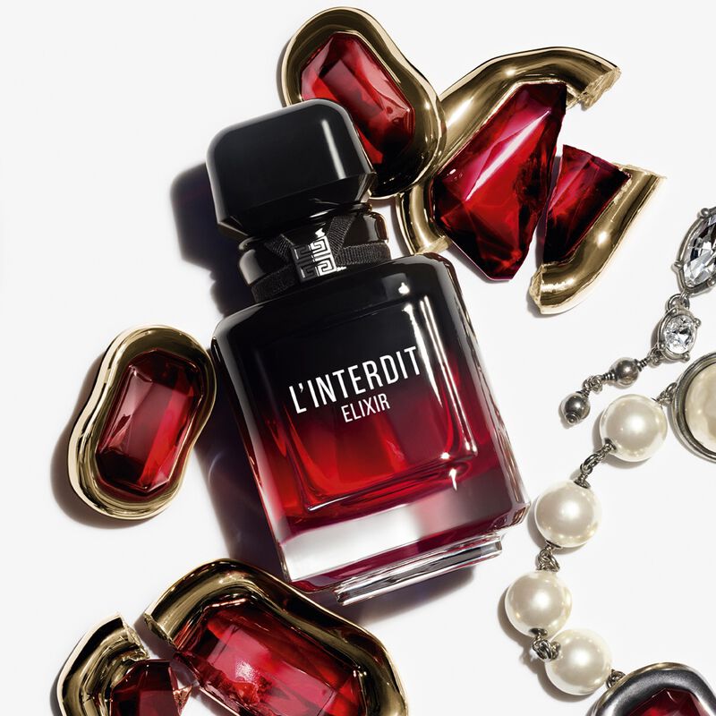 A RUBY-INSPIRED BOTTLE
