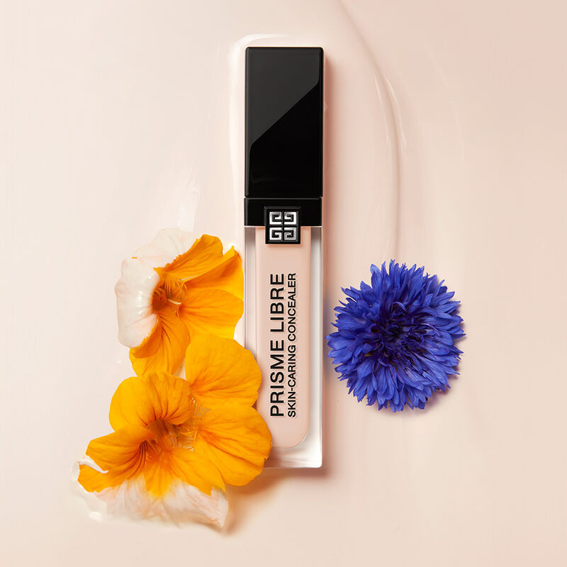 PRISME LIBRE SKIN-CARING CONCEALER - n4